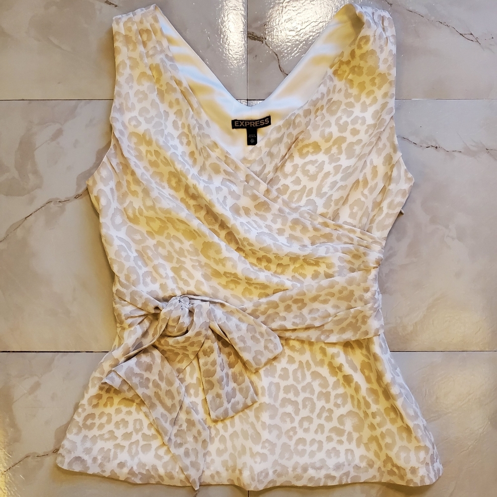 Leopard Print Sleeveless Blouse